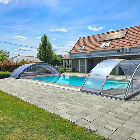 Lägenhet P&g Balaton Poolside - Biro Tours Nr 122